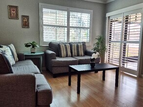 19505 Quesada Ave in Port Charlotte, FL - Foto de edificio - Building Photo