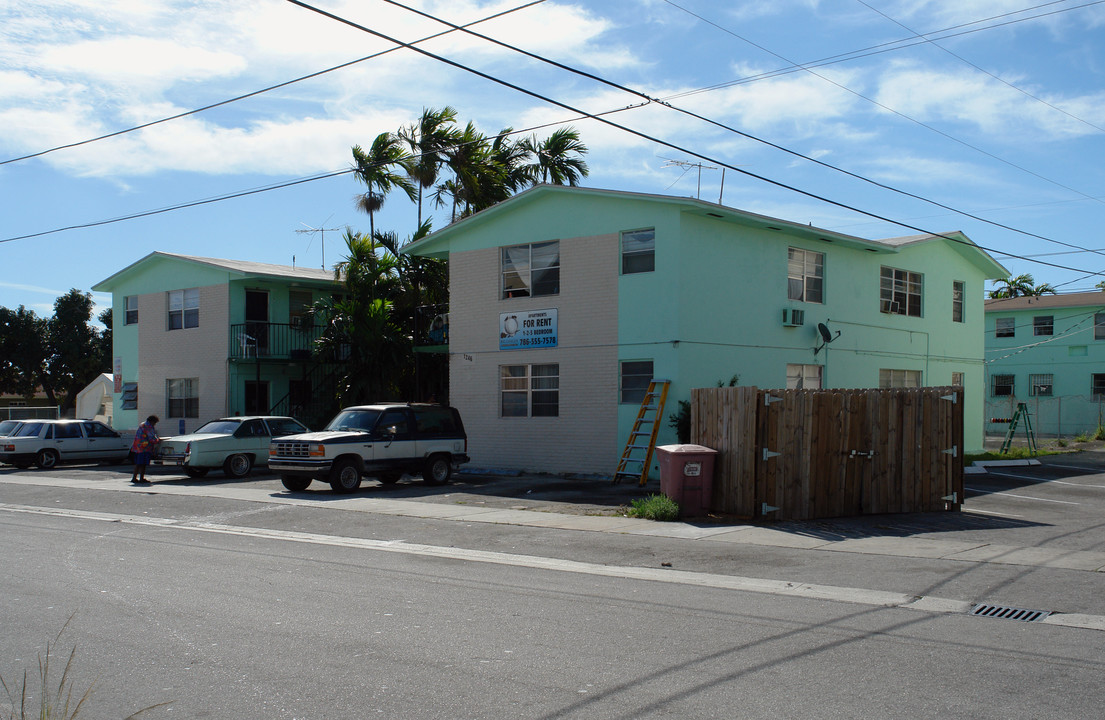 1246 NW 58th Ter in Miami, FL - Foto de edificio