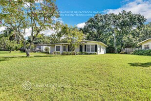 219 Flamingo Dr in Sanford, FL - Building Photo