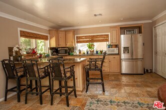 24748 Long Valley Rd in Hidden Hills, CA - Building Photo - Building Photo