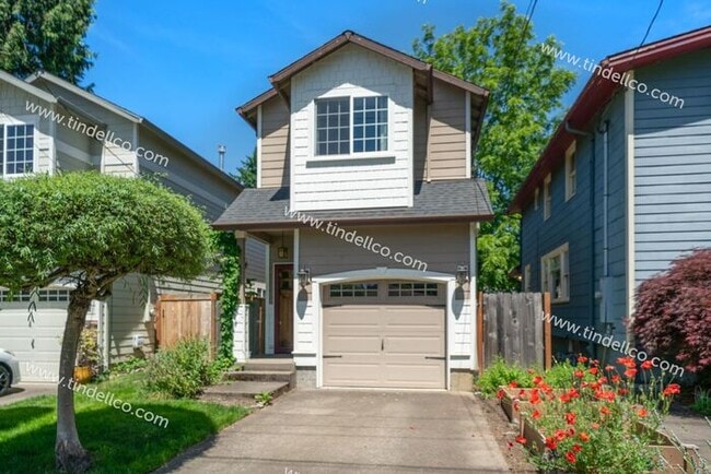 property at 3909 SE Crystal Springs Blvd
