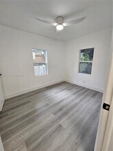 1044 NW 64th St in Miami, FL - Building Photo - Building Photo