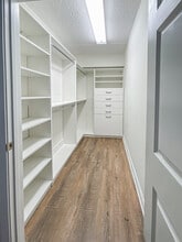 750 Pearson St, Unit 750 Pearson St #212 in Des Plaines, IL - Building Photo - Building Photo