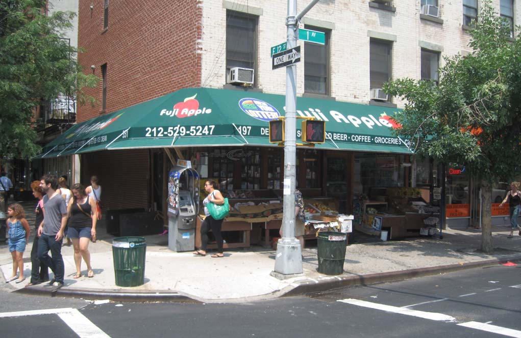 197 1st Ave in New York, NY - Foto de edificio