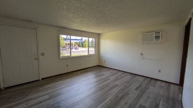 1243 Hanson Ave in Moscow, ID - Foto de edificio - Building Photo