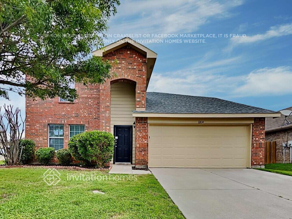 12634 Azure Heights Pl in Rhome, TX - Building Photo