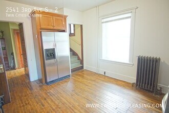 2541 3rd Ave S in Minneapolis, MN - Building Photo - Building Photo
