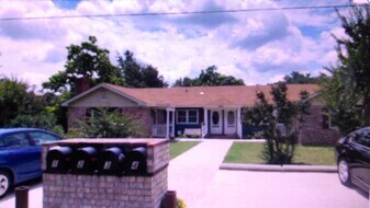 1258 Jacob St, Unit Residence Garden Apartments in Fayetteville, NC - Building Photo