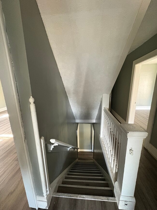 property at 928 Avondale Ave