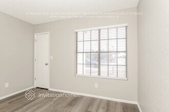 2106 W Monona Dr in Phoenix, AZ - Foto de edificio - Building Photo