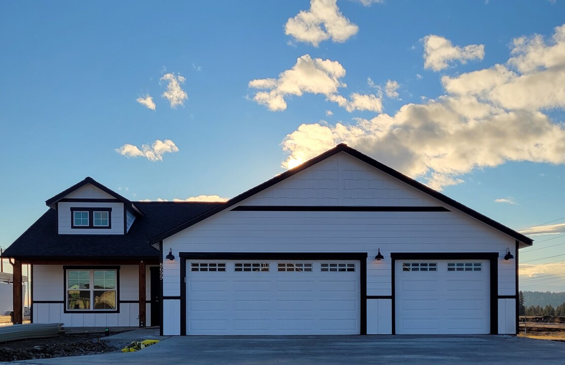 Thayer Cottages in Rathdrum, ID - Foto de edificio