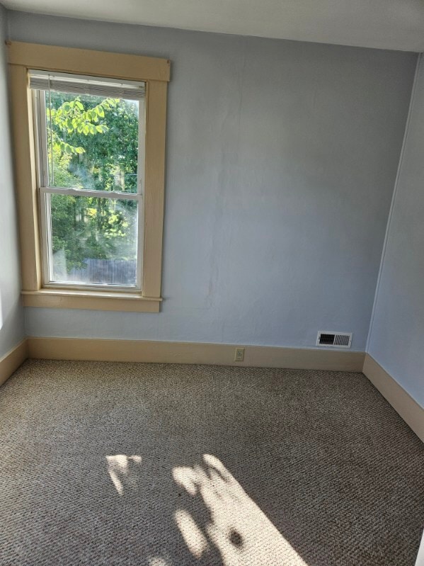 245 Locust St, Unit 245 in Dover, NH - Building Photo - Building Photo