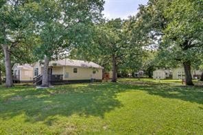 902 Travis Ave in Alvarado, TX - Building Photo - Building Photo