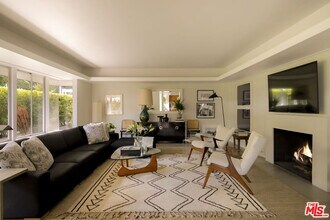 2246 Chelan Pl in Los Angeles, CA - Building Photo - Building Photo