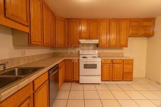 2540 Banyan Dr in Lodi, CA - Building Photo - Building Photo