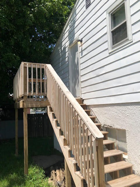 property at 1558 E Morrison St