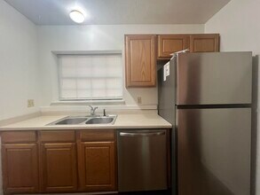1598 Kay Ave in Tallahassee, FL - Building Photo - Building Photo