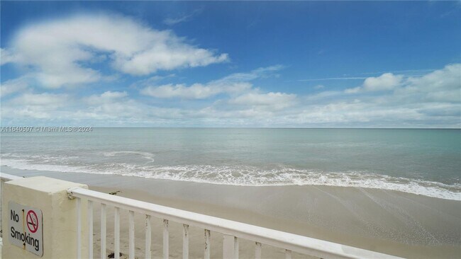 3180 S Ocean Dr, Unit #810 in Hallandale Beach, FL - Foto de edificio - Building Photo