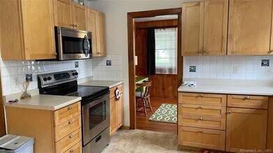 68 Kelsey Pl in Madison, CT - Building Photo - Building Photo