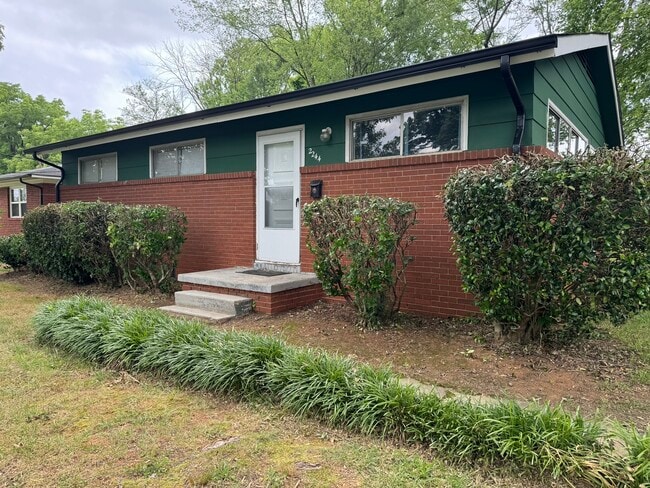 2244 English Dr