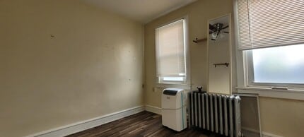 302 Burmont Rd in Drexel Hill, PA - Building Photo - Building Photo