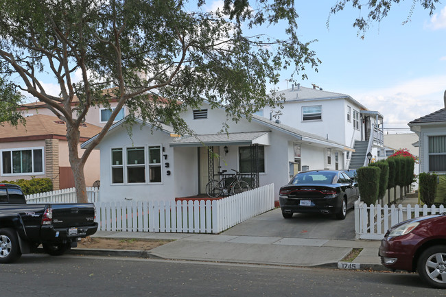 1739 Franklin St in Santa Monica, CA - Building Photo - Primary Photo