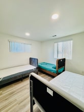 217 E 29th St in Los Angeles, CA - Building Photo - Building Photo