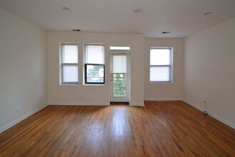 922 W Dakin St in Chicago, IL - Foto de edificio - Building Photo