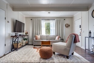 273 W Carmel Valley Rd in Carmel Valley, CA - Building Photo