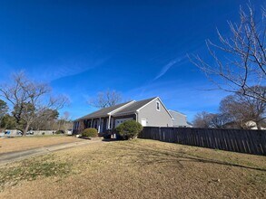 1108 Derken Ct in Virginia Beach, VA - Building Photo - Building Photo