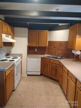 335 Heather Ct in Asheville, NC - Building Photo - Building Photo