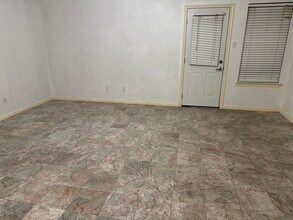 17210 Valemist Ct in Houston, TX - Building Photo - Building Photo