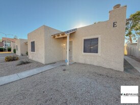 15601 N 27th St in Phoenix, AZ - Building Photo