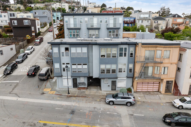 3284 San Bruno Ave in San Francisco, CA - Building Photo - Building Photo