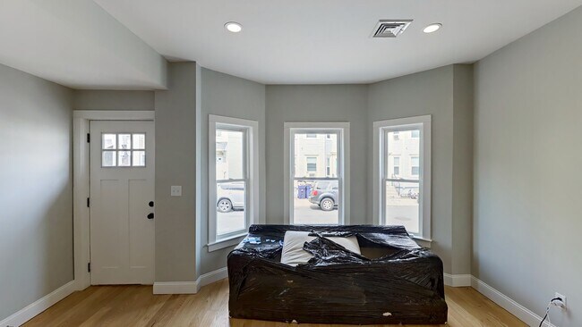 42 Hano St, Unit 42 in Boston, MA - Building Photo - Building Photo