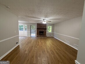 270 Carriage Cir in Stockbridge, GA - Building Photo - Building Photo