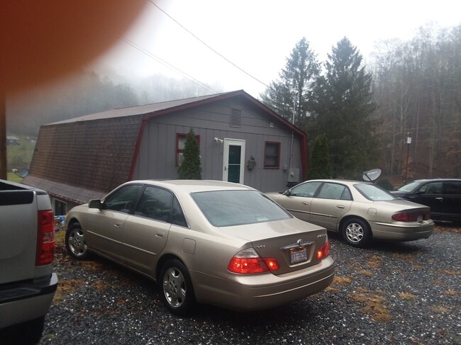 2040 Cullowhee Mountain Rd in Cullowhee, NC - Building Photo - Building Photo