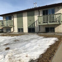 57 Eastman Crescent in Red Deer, AB - Building Photo