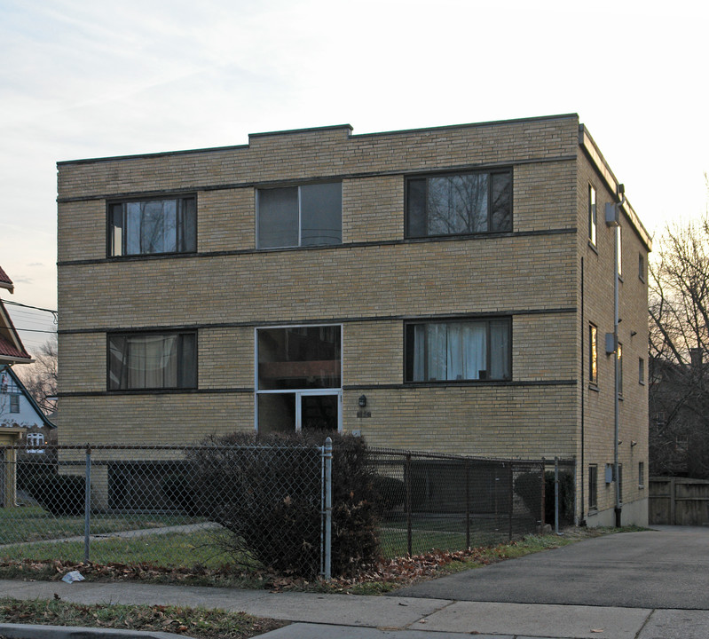 1134 Omena Pl in Cincinnati, OH - Foto de edificio