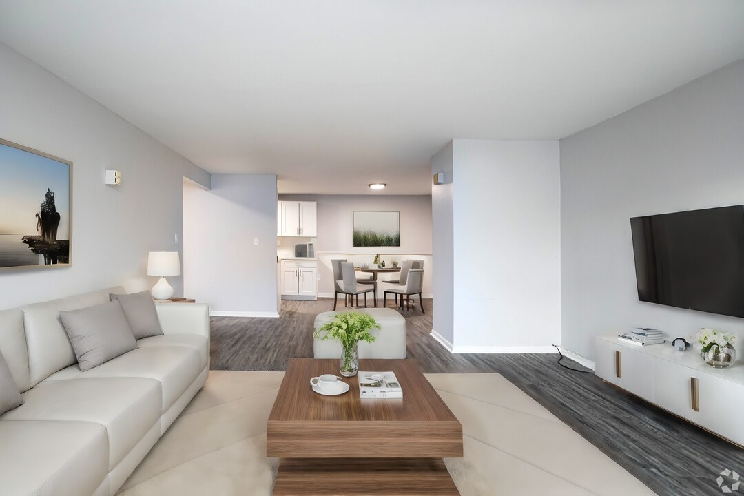 Parc Vue Living in Liverpool, NY - Building Photo