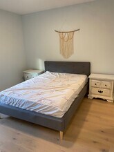 215 Royal Av in Kamloops, BC - Building Photo - Building Photo