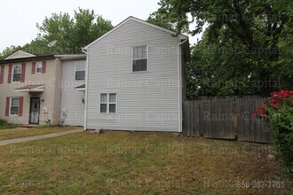 207 Hampshire Rd in Sicklerville, NJ - Building Photo - Building Photo