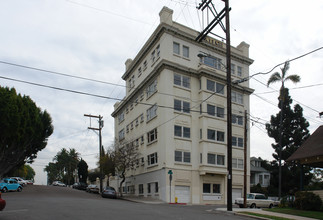 Golden View Apartments in San Diego, CA - Building Photo - Building Photo