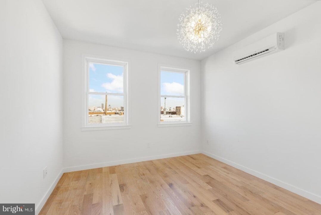 1209 Snyder Ave Photo