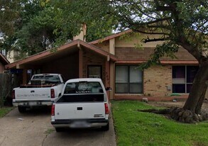 2604 Nina Cir in Grand Prairie, TX - Building Photo