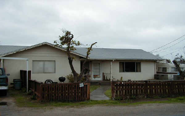 Driftwood Mobile Home Park in Modesto, CA - Building Photo - Building Photo