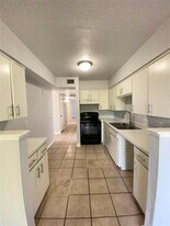 6812 Trail Lake Dr in Fort Worth, TX - Building Photo