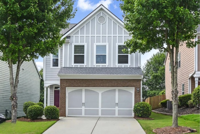 2160 Lily Valley Dr in Lawrenceville, GA - Foto de edificio