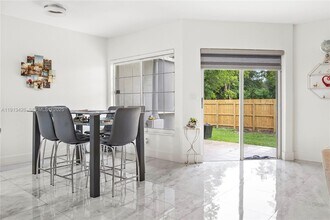 3464 NW 99th Way in Coral Springs, FL - Building Photo - Building Photo