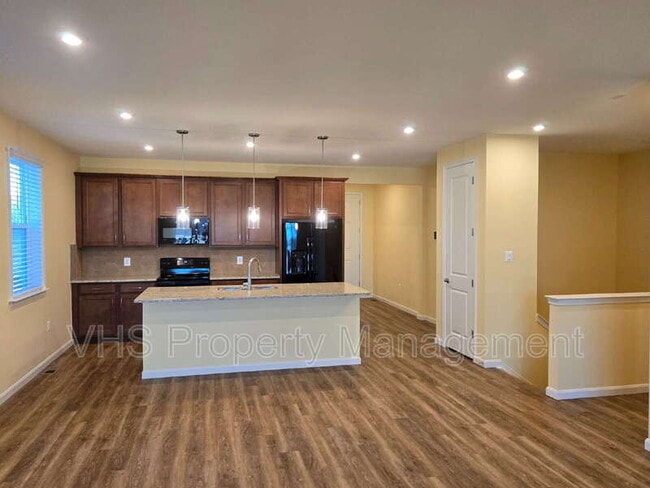 754 Round Hill Rd in Orange, VA - Building Photo - Building Photo